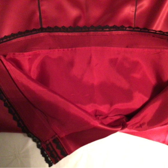 Le chateau pencil skirt - Picture 3 of 5